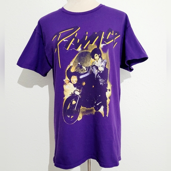 PRINCE Purple Rain Officially Approved T-shirt 100% Cotton Unisex Size Medium - Picture 1 of 8